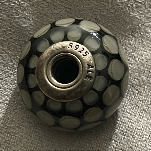 Authentic Pandora Grey Dotted XL Murano Glass Charm , - Picture 2 of 3
